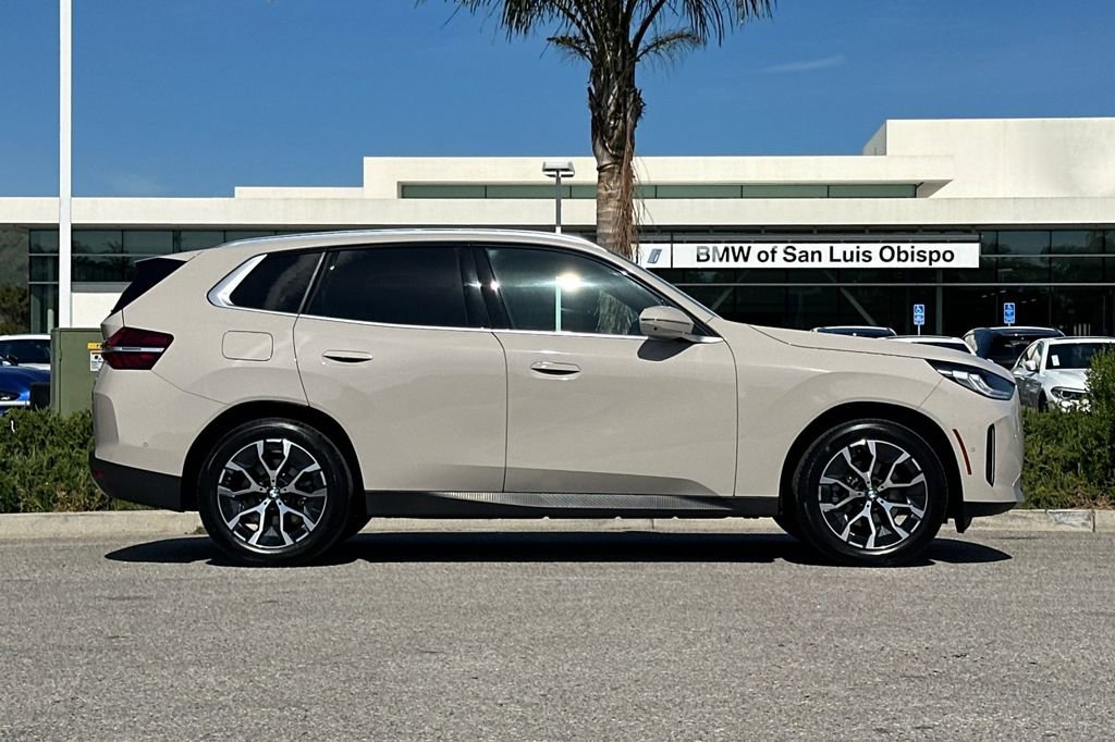 Used 2025 BMW X3 xDrive30i image 2