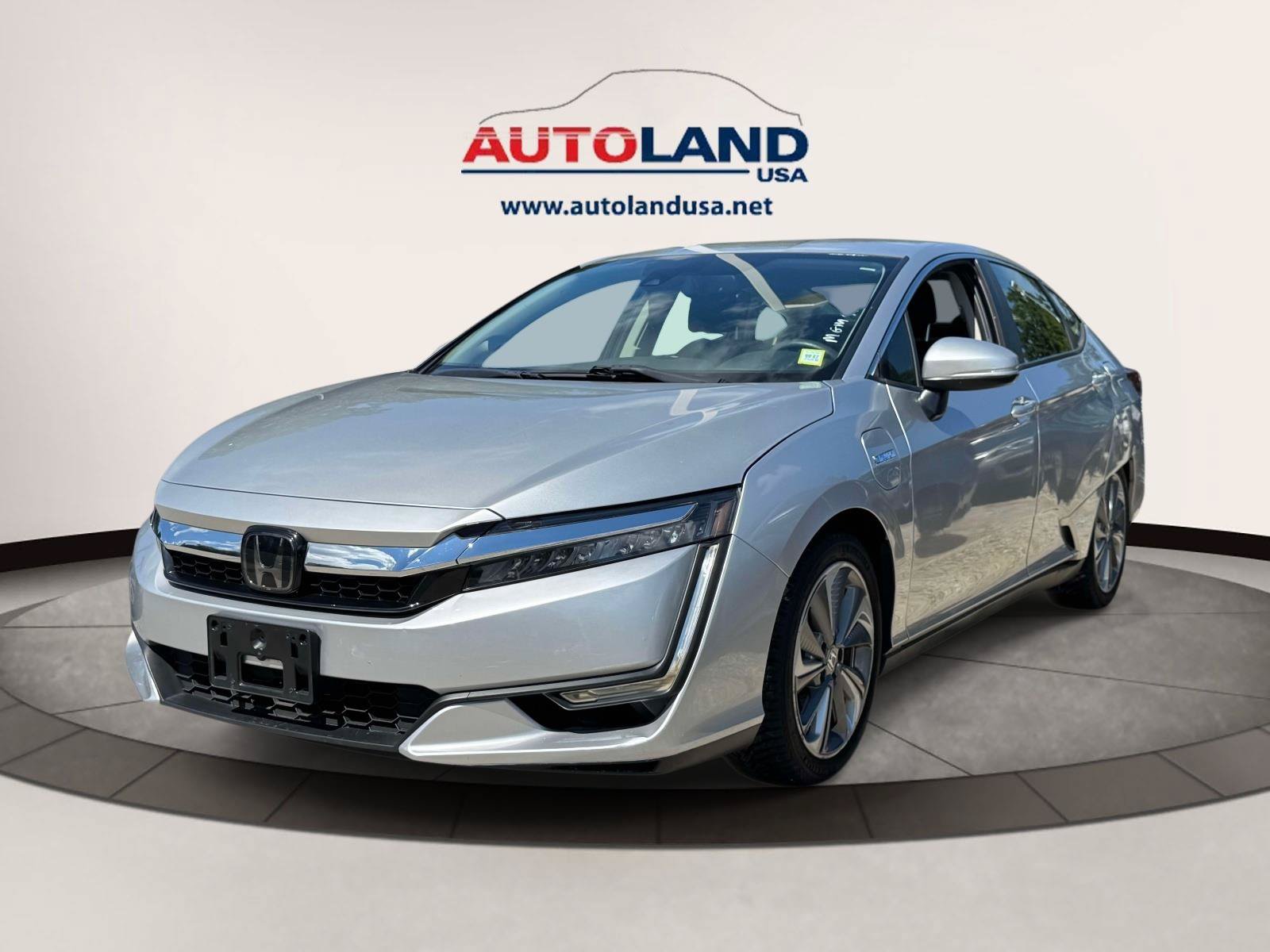 Used 2018 Honda Clarity Plug-In Hybrid image 2