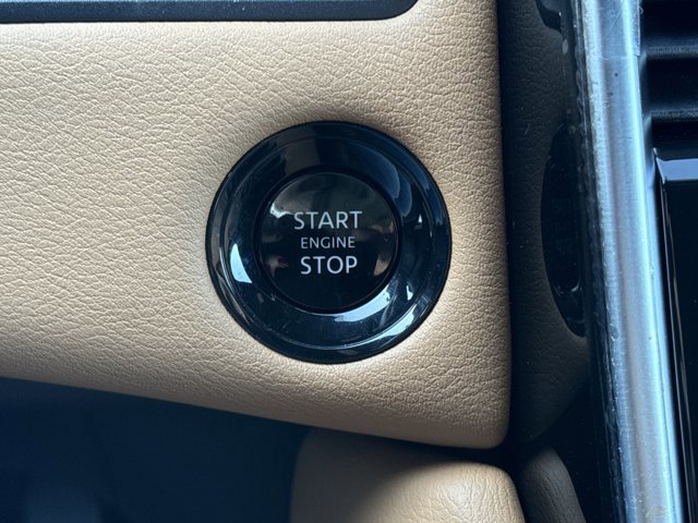 Certified 2025 Nissan Armada Platinum Reserve image 27