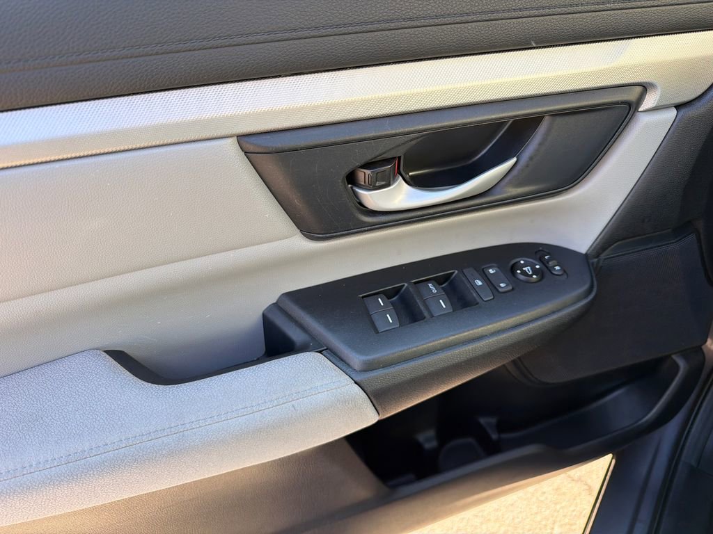 Used 2017 Honda CR-V LX image 31