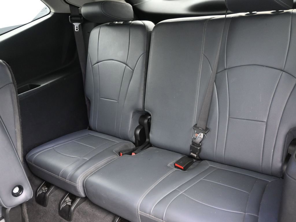 Used 2020 Buick Enclave Essence image 14
