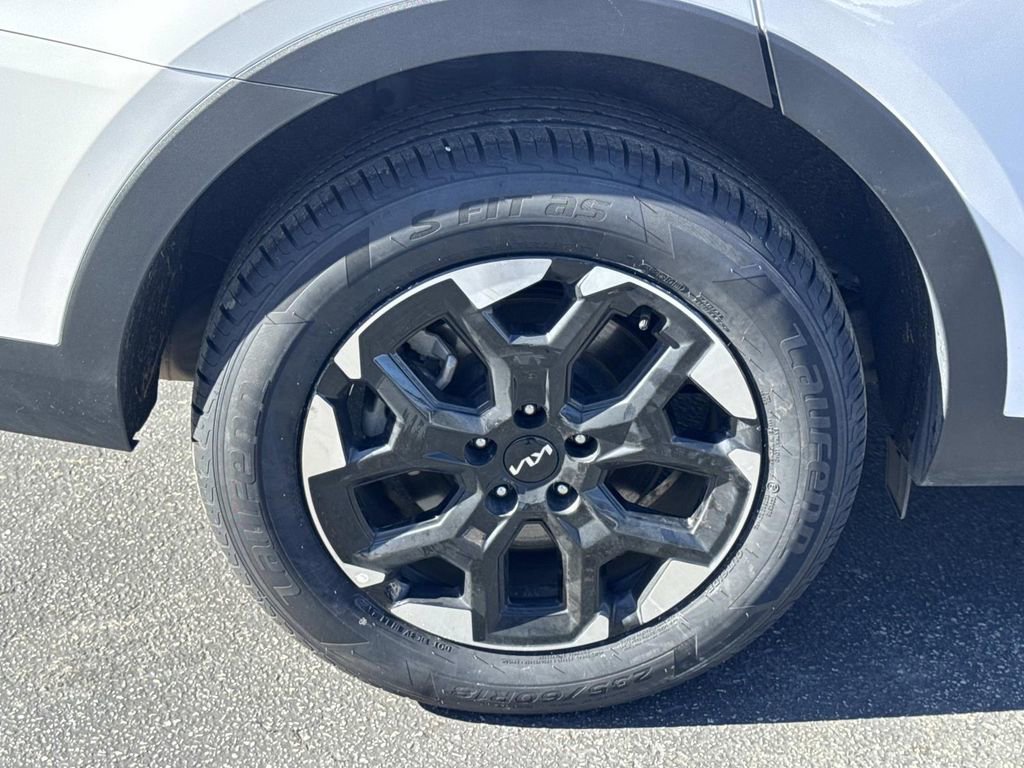 Used 2024 Kia Sorento S image 30