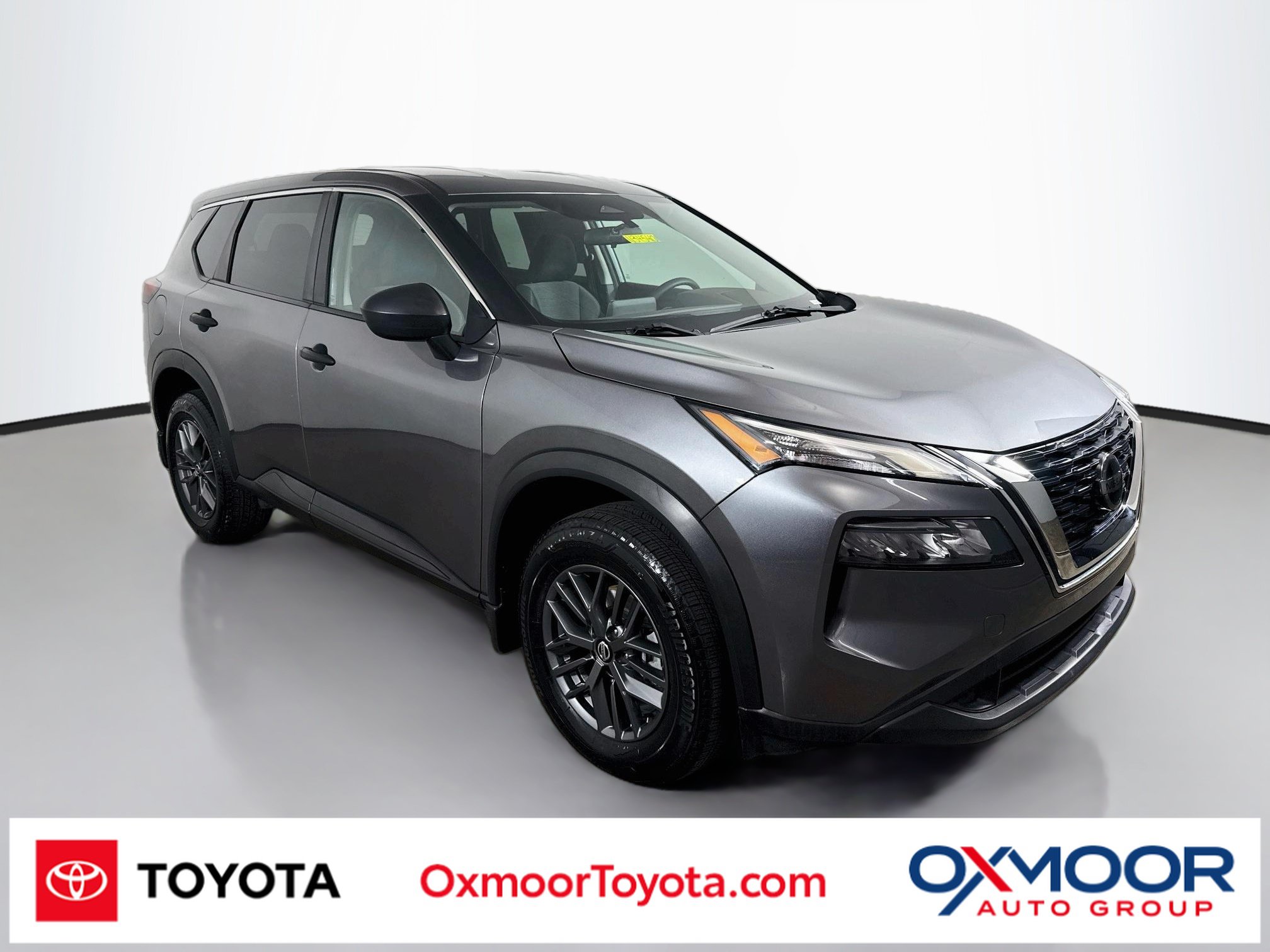 Used 2021 Nissan Rogue S FWD image 1