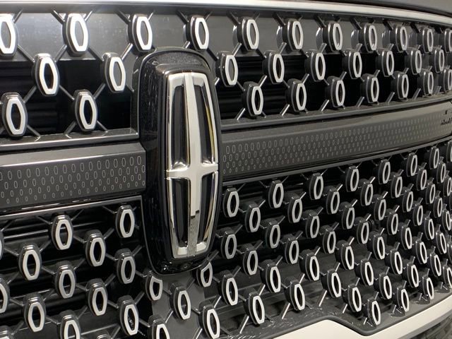 New 2025 Lincoln Navigator Reserve image 12