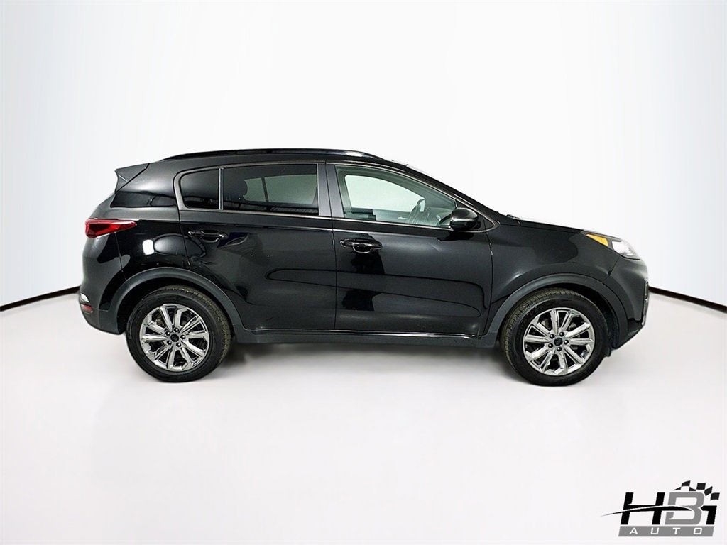 Used 2022 Kia Sportage Nightfall Edition w/ Nighfall AWD Premium Package image 5