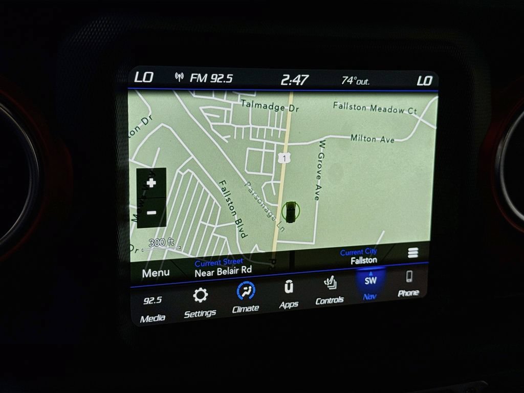 Used 2023 Jeep Wrangler Unlimited Rubicon w/ LED Lighting Group AWD/4WD image 6