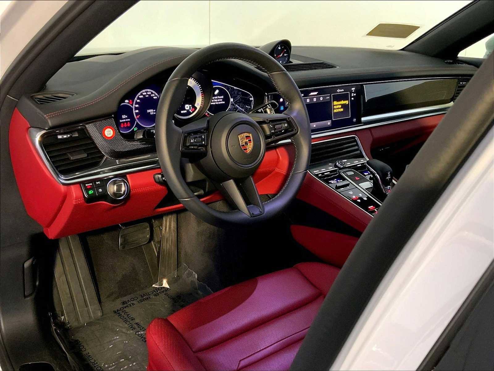 Certified 2023 Porsche Panamera 4 Platinum Edition AWD/4WD image 4