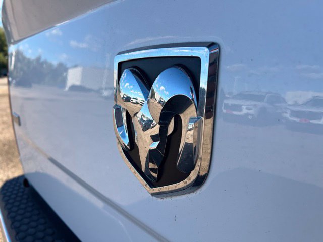 Used 2020 RAM 1500 Classic SLT w/ Luxury Group AWD/4WD image 13