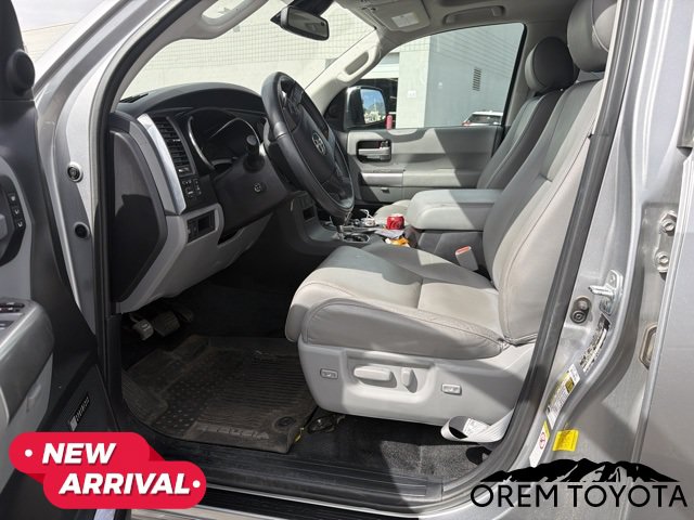 Used 2018 Toyota Sequoia Limited w/ Safety & Convenience Package AWD/4WD image 10