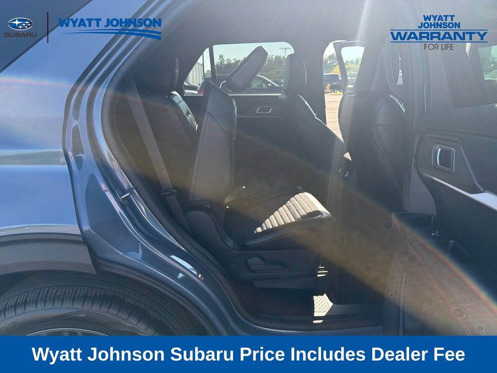 Used 2025 Ford Explorer ST-Line w/ Premium Package AWD/4WD image 33
