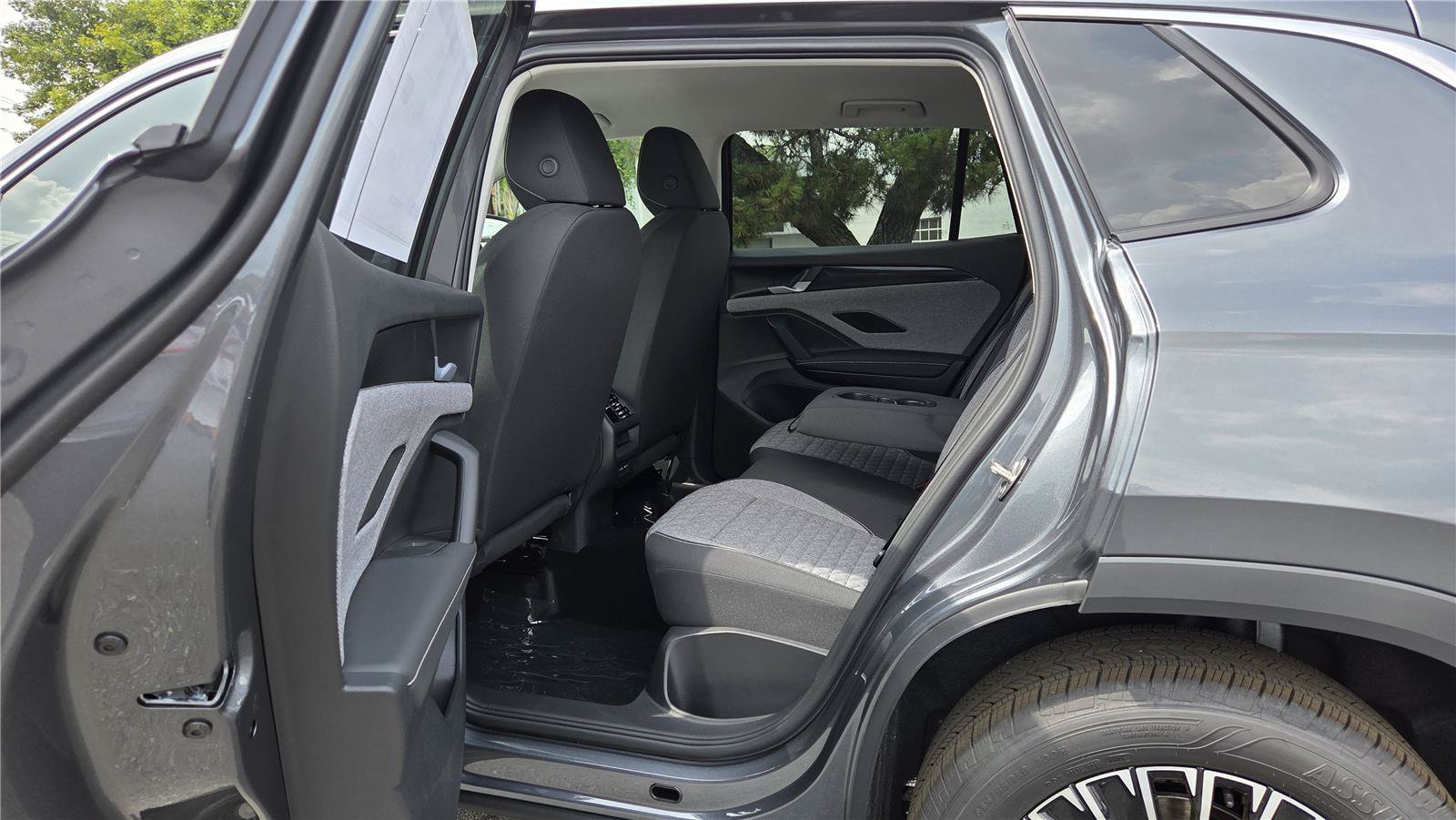 New 2026 Volkswagen Tiguan S FWD image 24