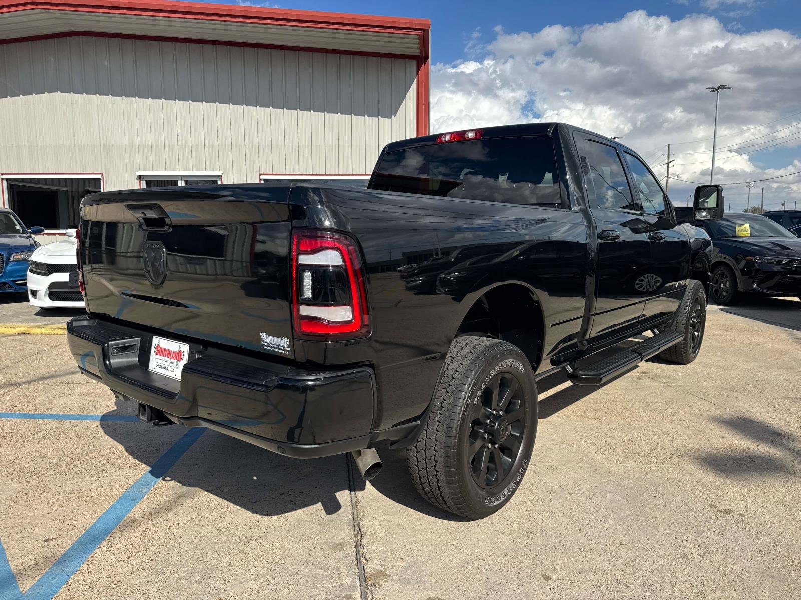 Used 2024 RAM 2500 Big Horn w/ Night Edition image 7