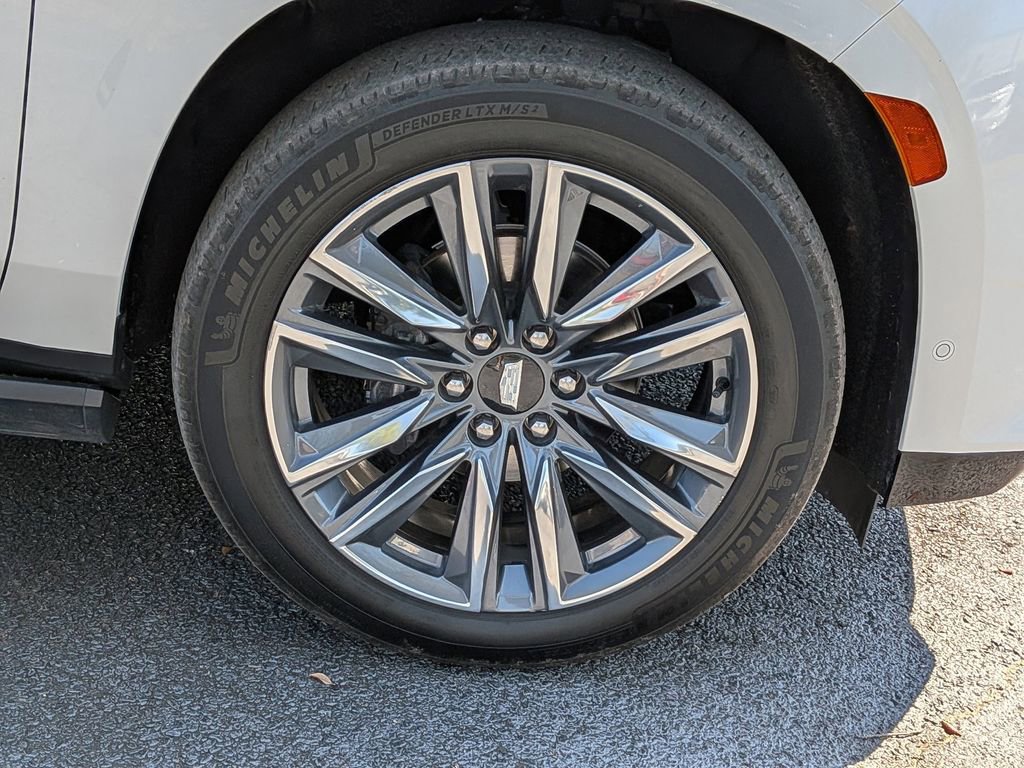 Used 2022 Cadillac Escalade ESV Sport Platinum w/ Heavy-Duty Trailer Package image 13