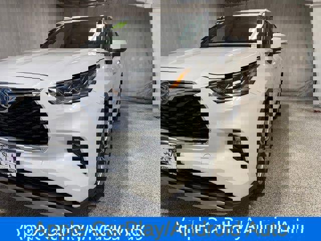 Used 2021 Toyota Highlander Platinum image 10