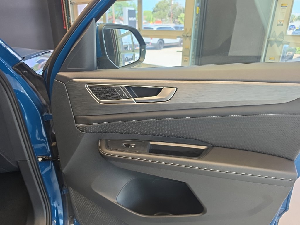 Used 2026 Volkswagen Atlas Cross Sport SE FWD image 54