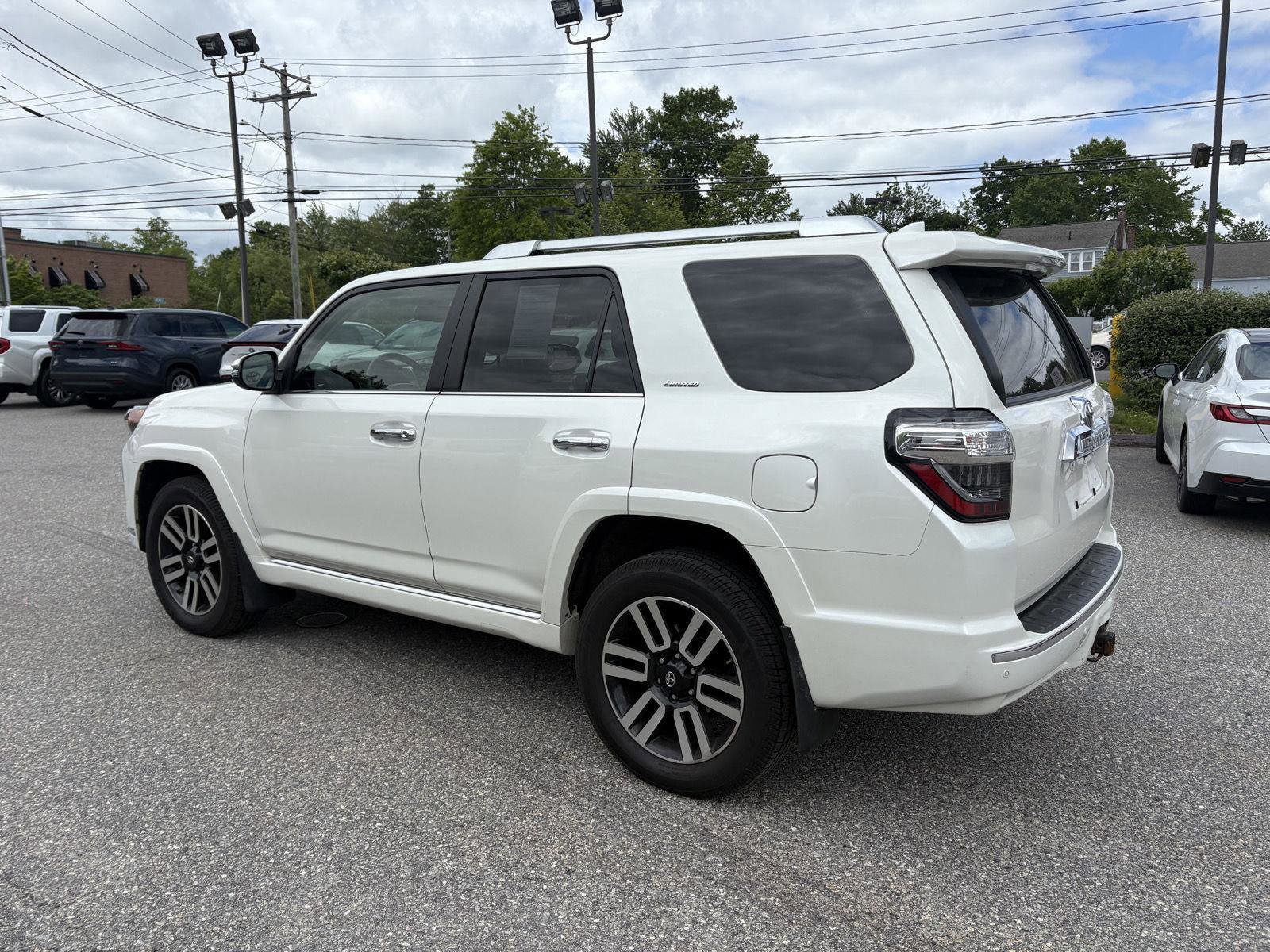 Used 2019 Toyota 4Runner Limited AWD/4WD image 5