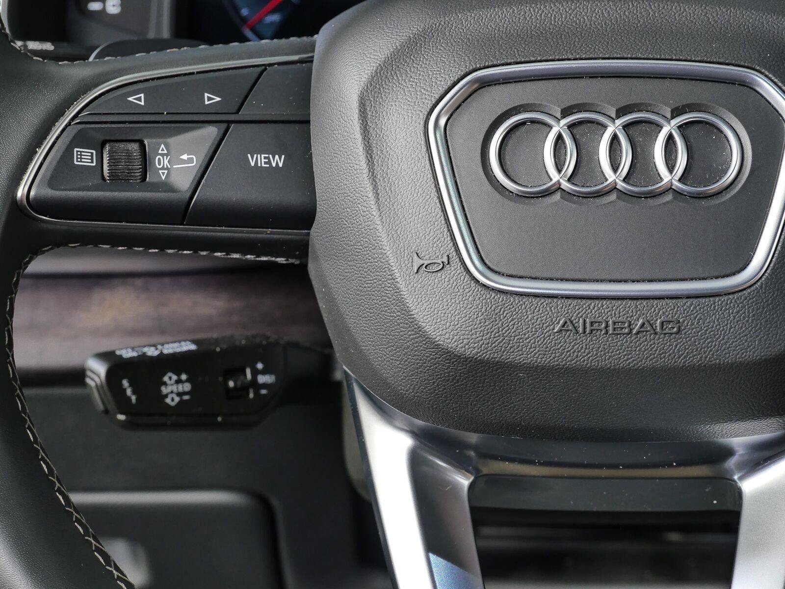Used 2025 Audi Q7 3.0T Premium Plus AWD/4WD image 13