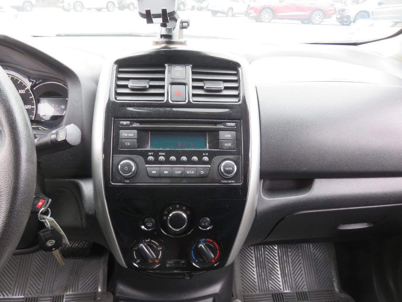 Used 2015 Nissan Versa Note SV image 15