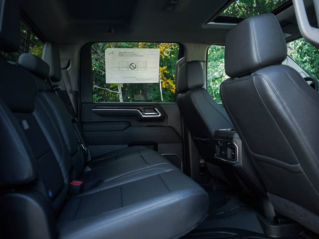 New 2026 GMC Sierra 3500 SLT w/ SLT Premium Package image 11