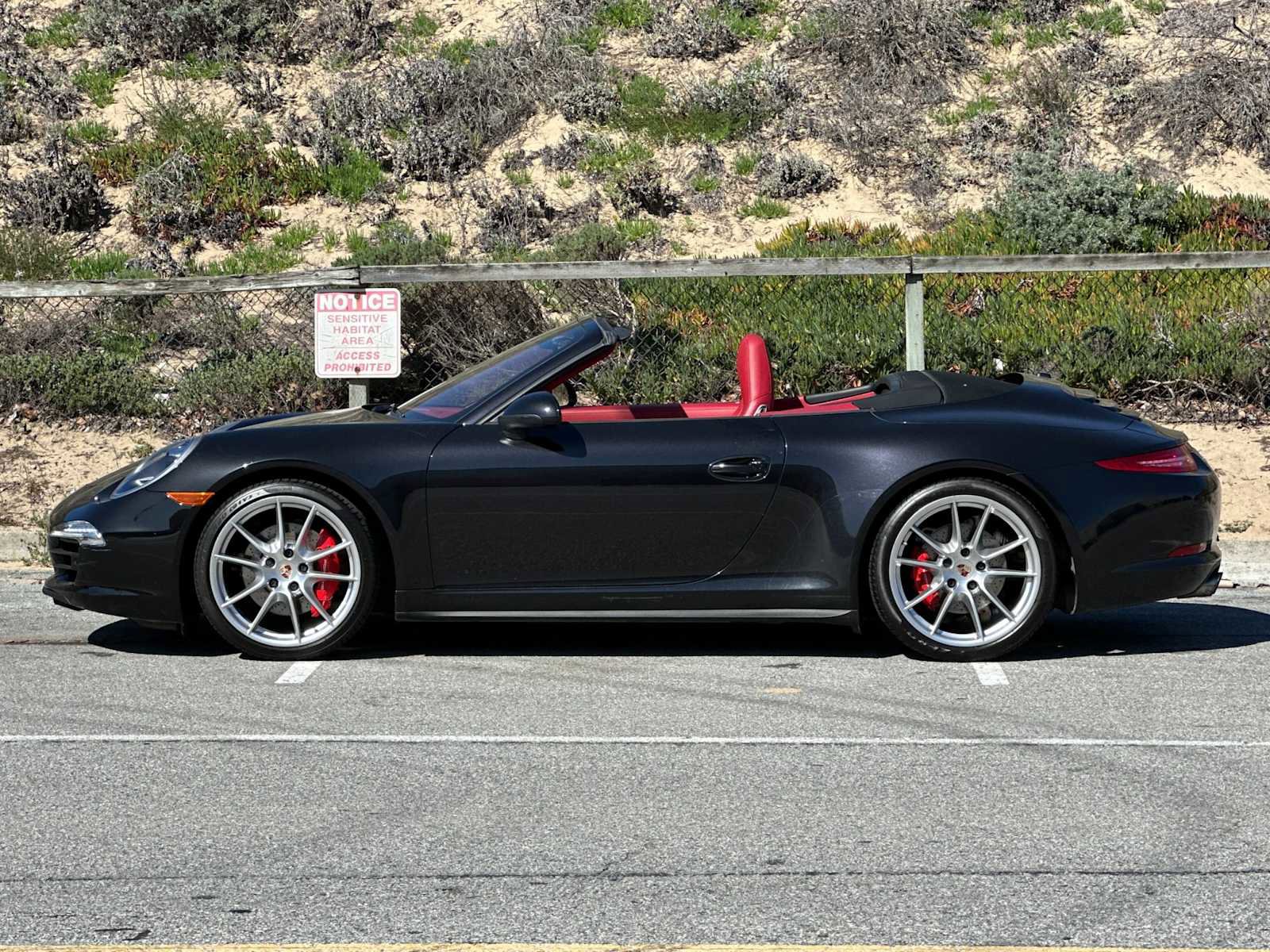 Certified 2014 Porsche 911 Carrera S image 2