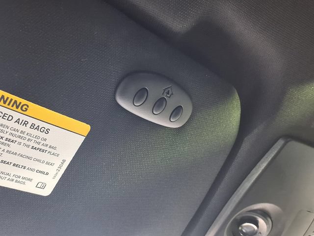 Used 2012 Chrysler 200 Limited FWD image 13