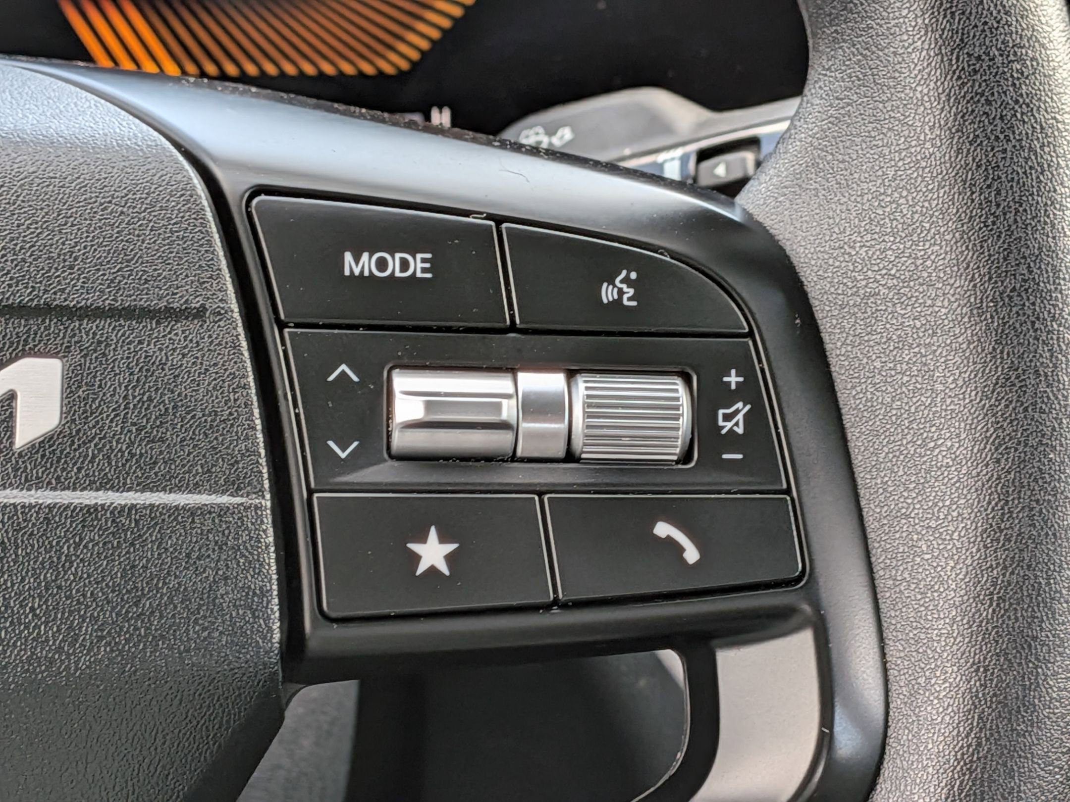 Used 2025 Kia K4 LXS image 19