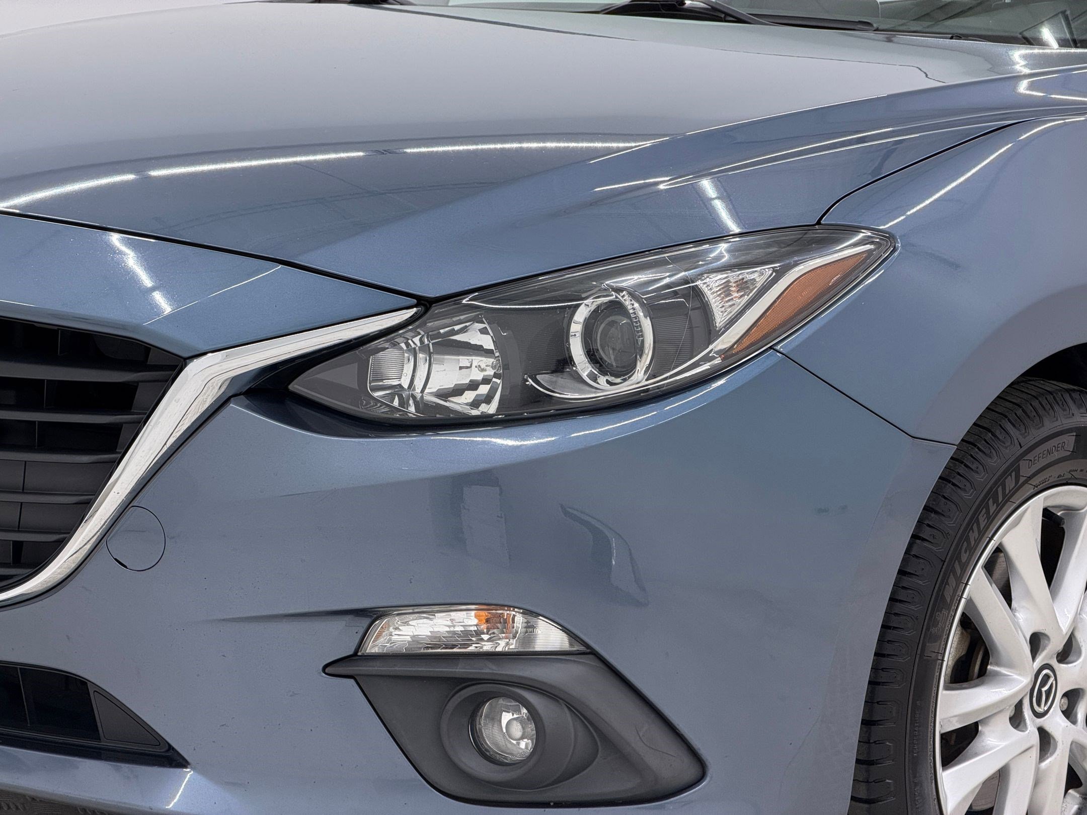 Used 2015 MAZDA MAZDA3 i Grand Touring image 11