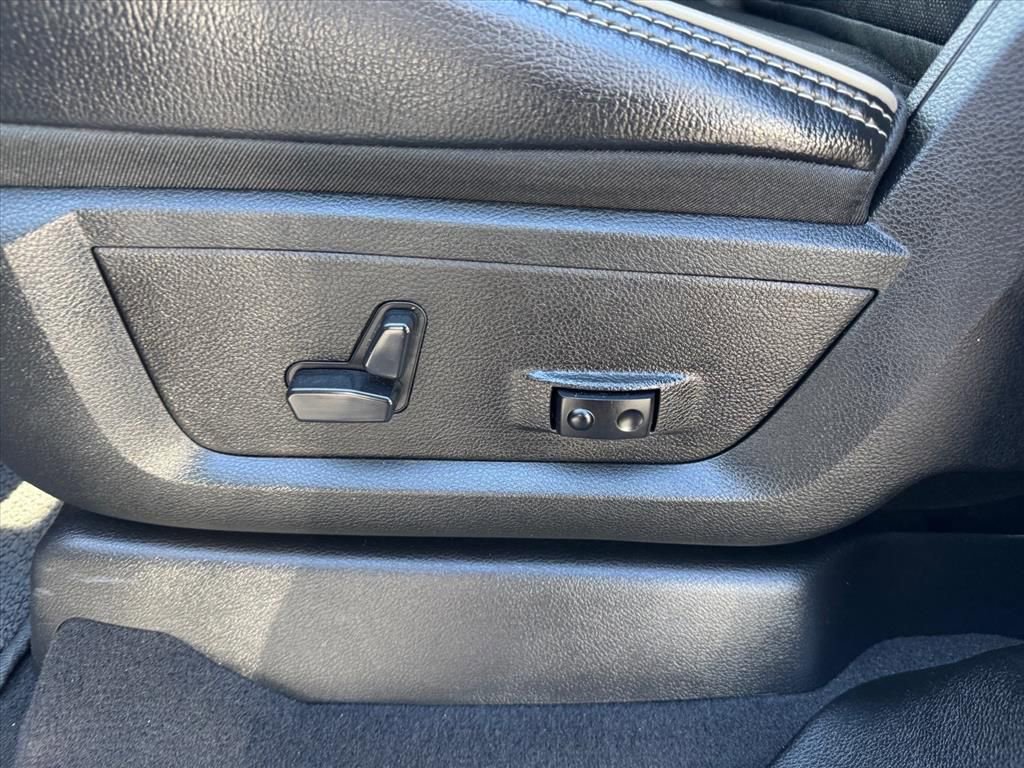 Used 2024 RAM 2500 Laramie w/ Safety Group AWD/4WD image 15