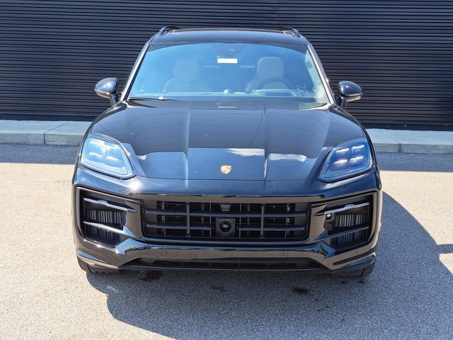 New 2025 Porsche Cayenne GTS image 10