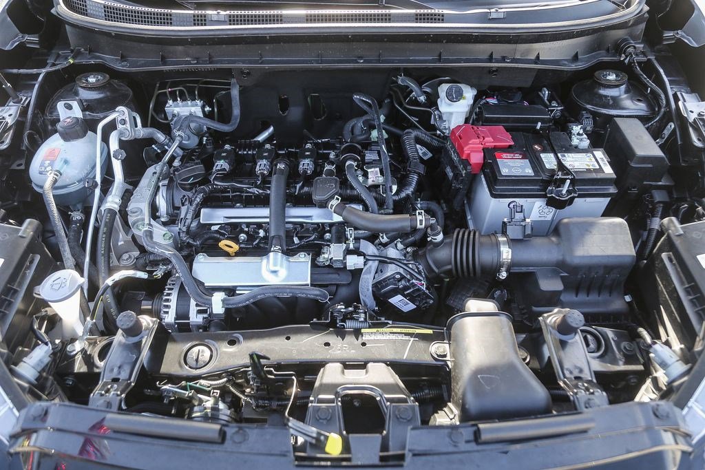 Certified 2025 Nissan Kicks Play S image 26