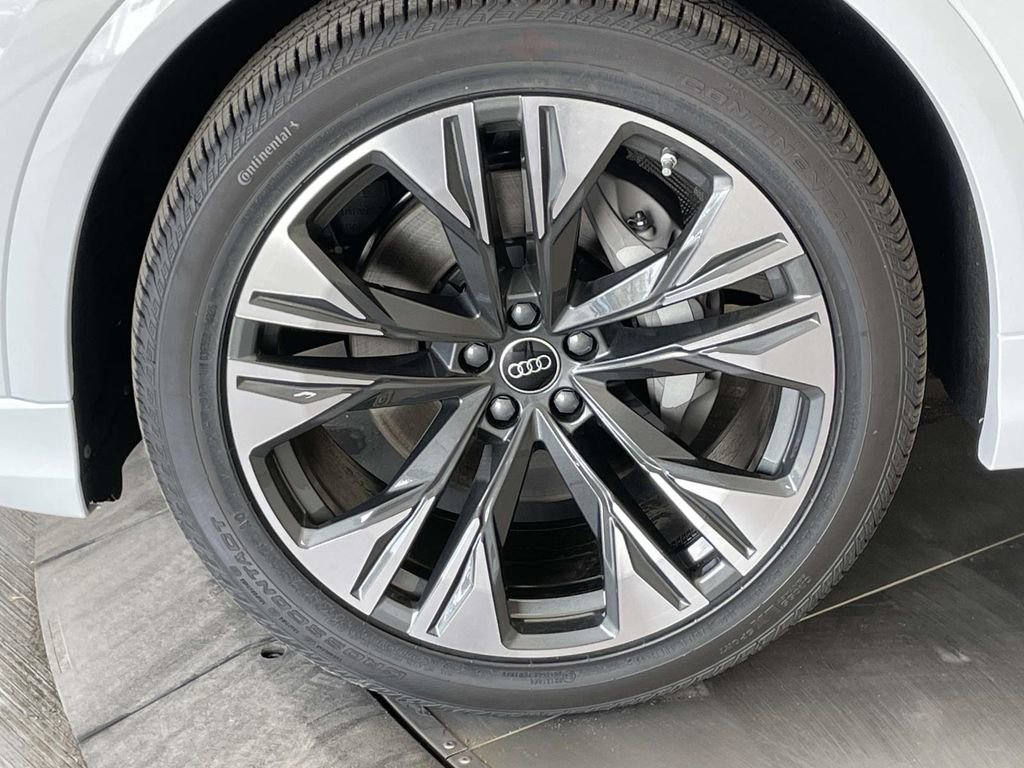 New 2026 Audi Q8 Premium Plus AWD/4WD image 11