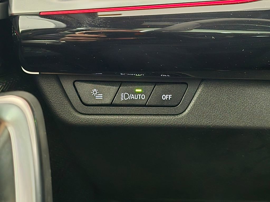 Used 2025 BMW X1 xDrive28i w/ Technology Package image 37