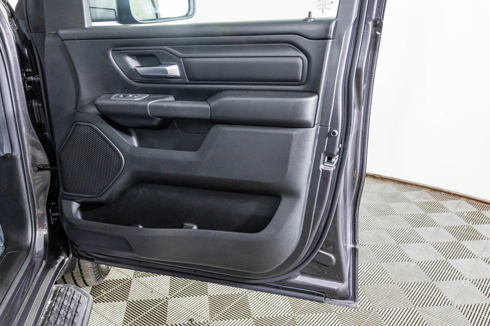 New 2026 RAM 1500 Express AWD/4WD image 39