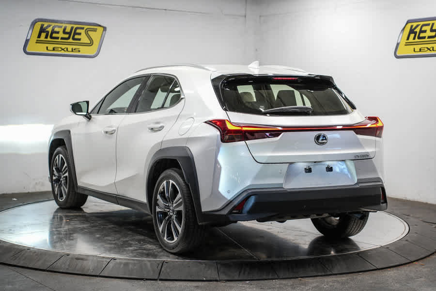 Used 2023 Lexus UX 250h FWD w/ Accessory Package (Z2) image 2