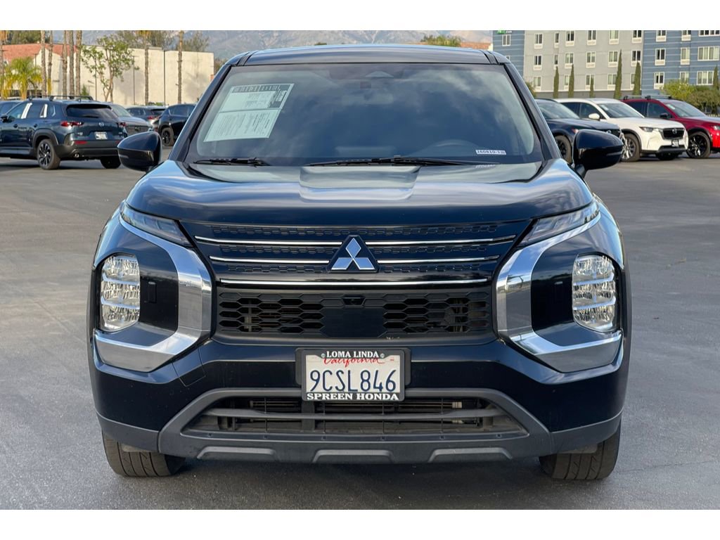 Used 2022 Mitsubishi Outlander ES image 9