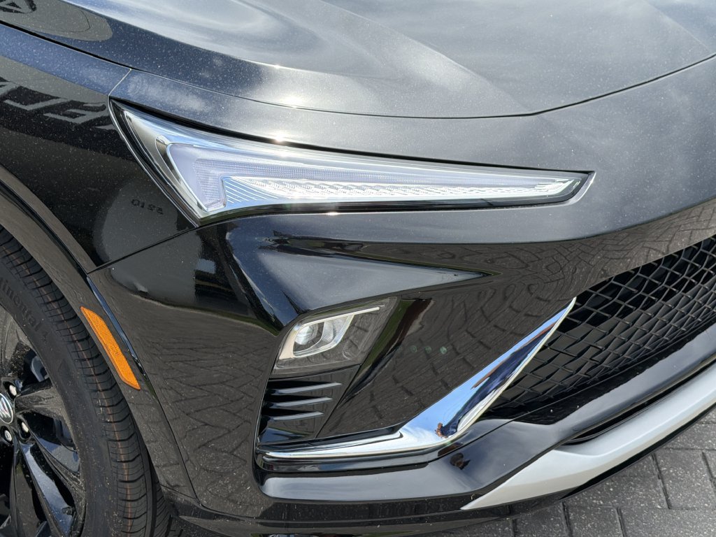 New 2026 Buick Envista Sport Touring w/ Convenience I Package FWD image 9