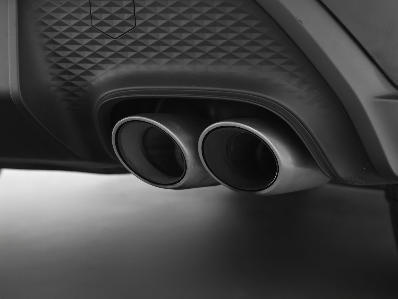 Certified 2023 Porsche Macan S image 20