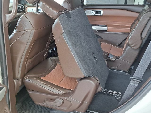 Used 2022 Ford Explorer King Ranch w/ Premium Technology Package AWD/4WD image 30