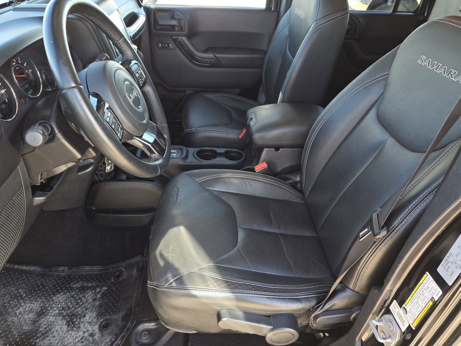 Used 2017 Jeep Wrangler Unlimited Sahara w/ Max Tow Package image 13