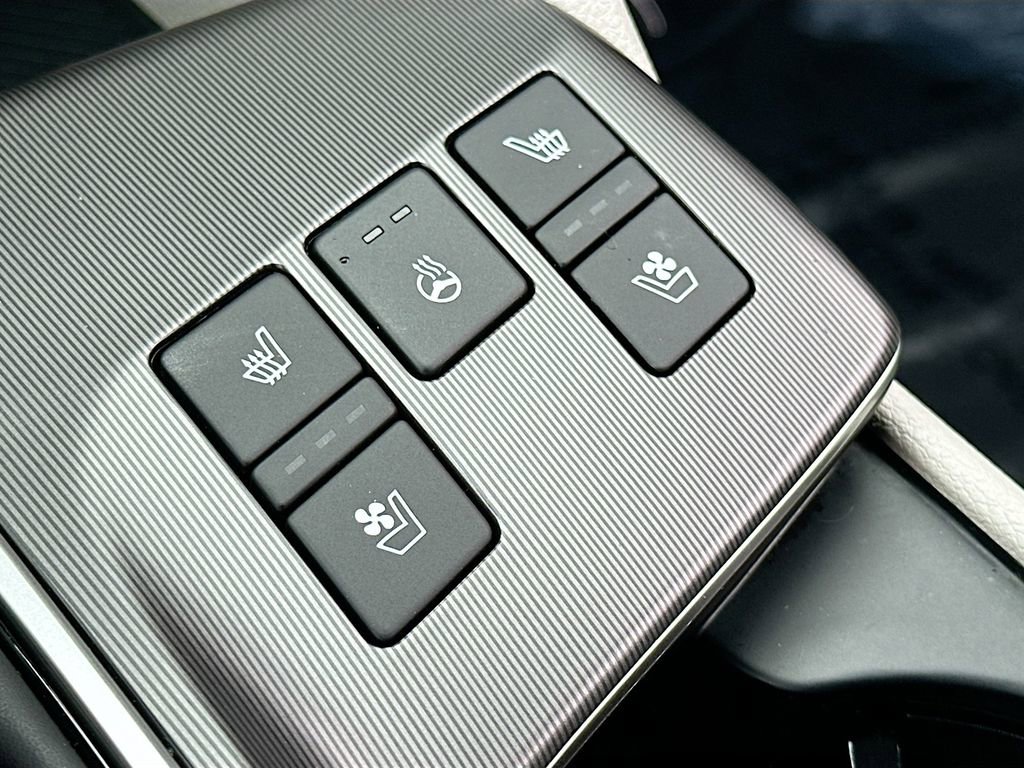 Used 2026 Kia Sportage SX image 21