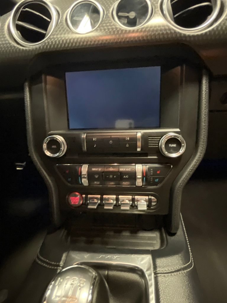 Used 2018 Ford Mustang GT Premium w/ GT Performance Package RWD image 20