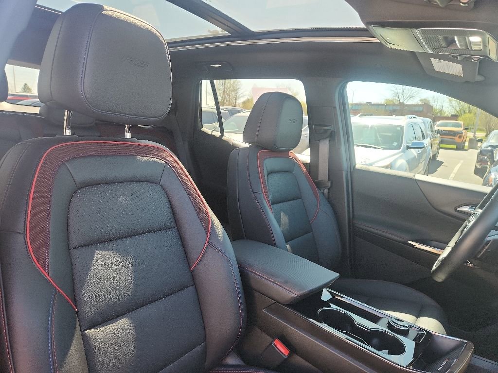 Certified 2025 Chevrolet Equinox RS AWD/4WD image 18