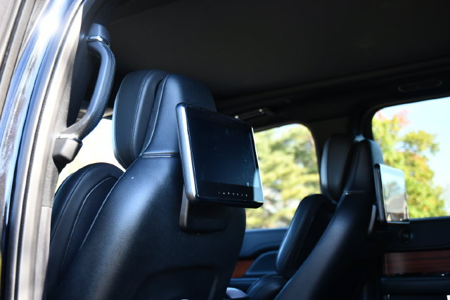 Used 2019 Lincoln Navigator L Reserve AWD/4WD image 17
