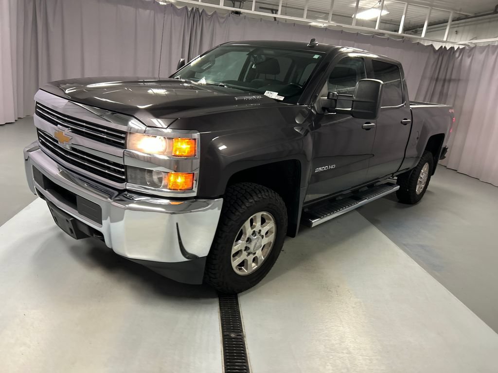 Used 2015 Chevrolet Silverado 2500 LT AWD/4WD image 3