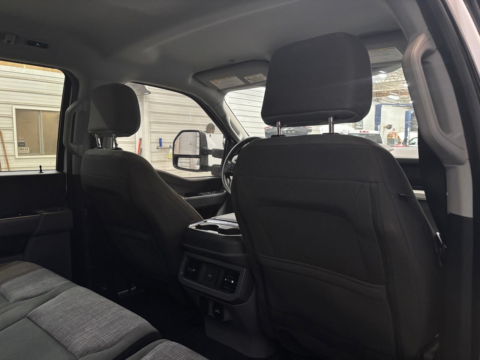 Used 2023 Ford F250 XLT w/ FX4 Off-Road Package AWD/4WD image 28