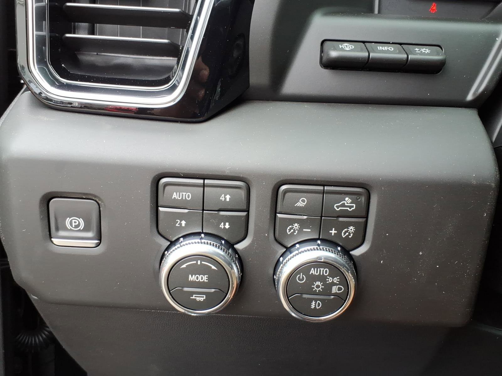 New 2026 GMC Sierra 1500 Denali Ultimate AWD/4WD image 16