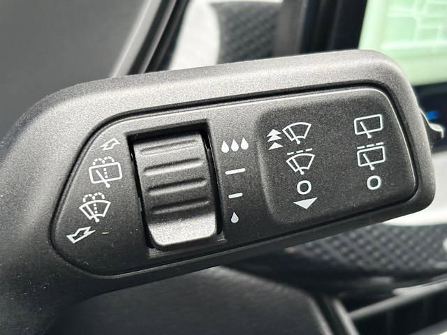 New 2025 Ford Escape ST-Line Select w/ Tech Pack #2 image 37