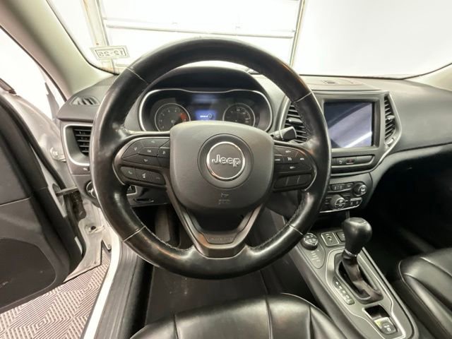 Used 2020 Jeep Cherokee Trailhawk w/ Cold Weather Group AWD/4WD image 8