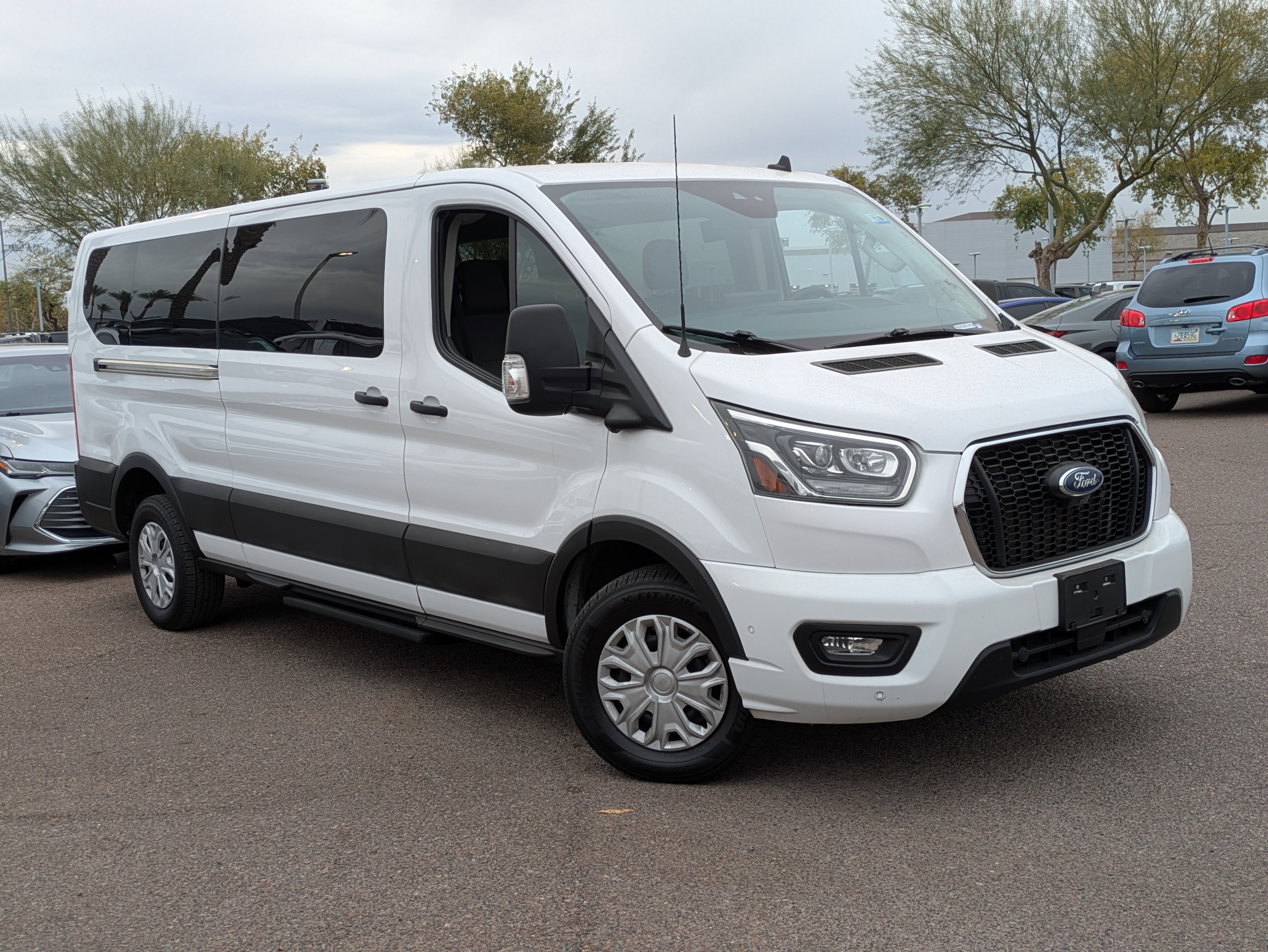 Used 2023 Ford Transit 350 XLT image 34