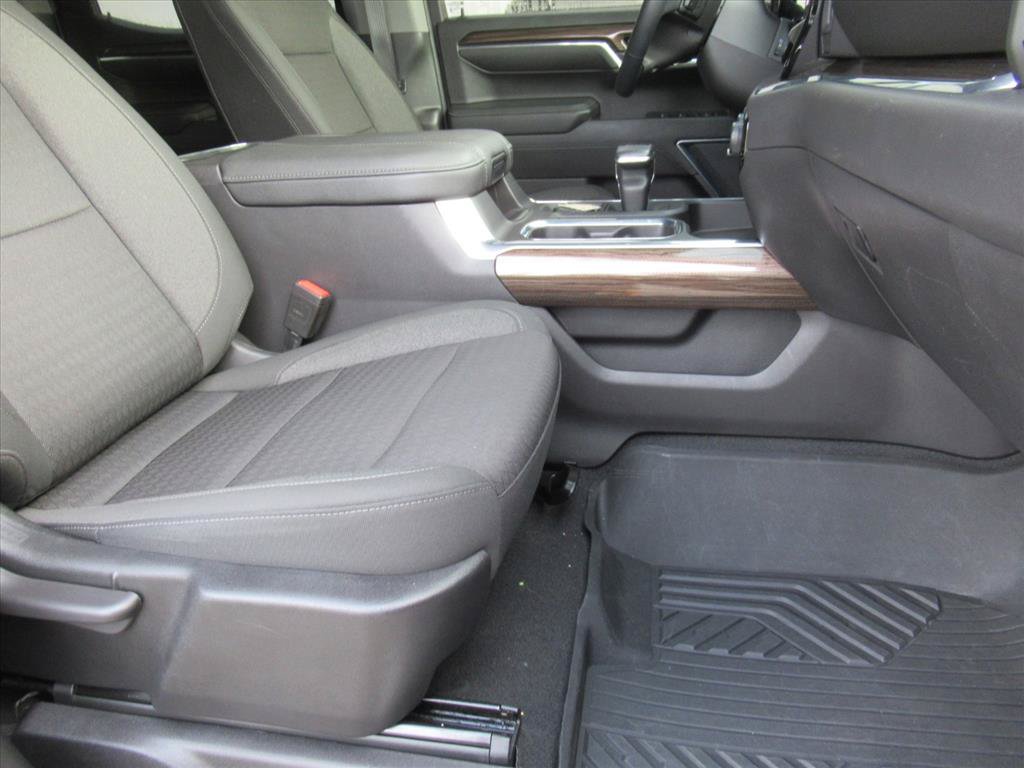 Used 2023 Chevrolet Silverado 1500 LT Trail Boss w/ Convenience Package II AWD/4WD image 11